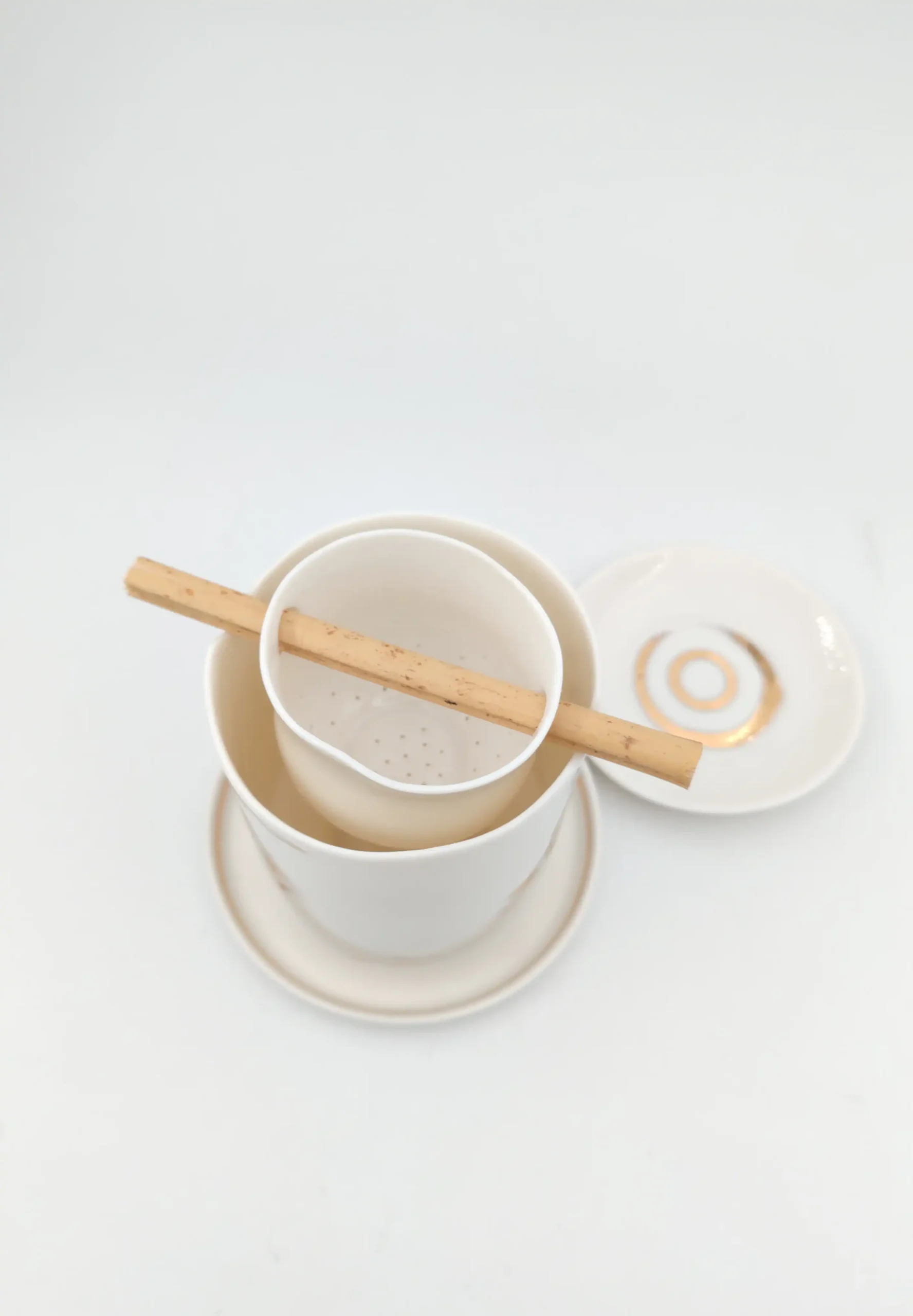 porcelanska &scaron;olja- prodaja porcelanskih &scaron;olja Mikaleidoskop Dorćol