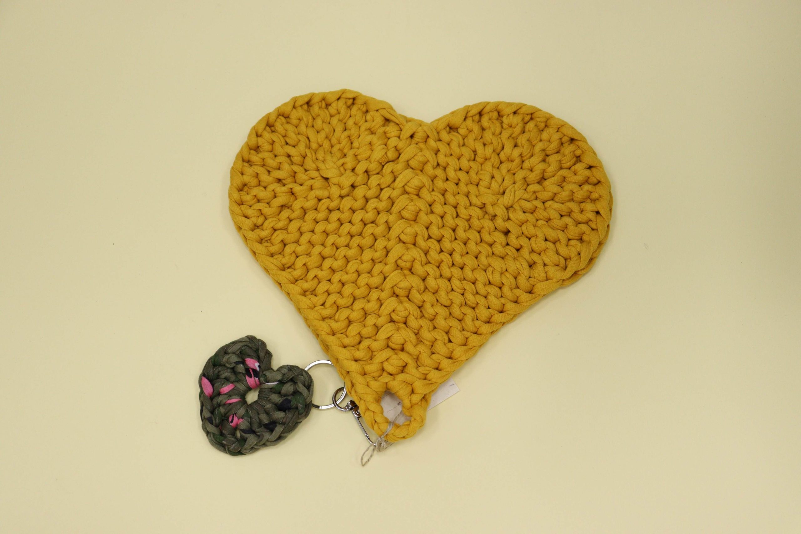 pleteni podmetači- prodaja heklanih rukotvorina Mikaleidoskop Dorćol