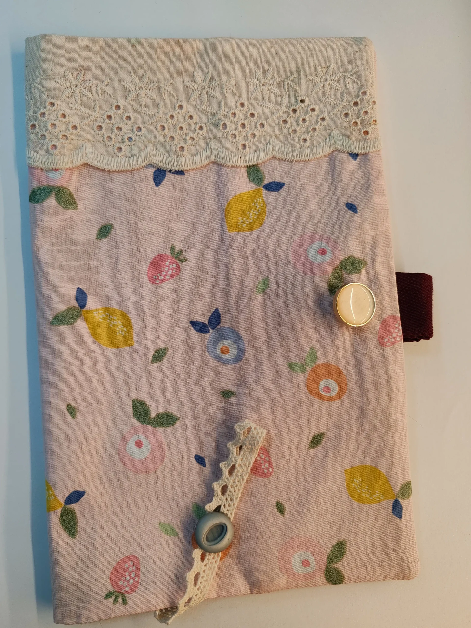 tekstilni omoti za knjige -prodaja poklona Mikaleidoskop Beograd