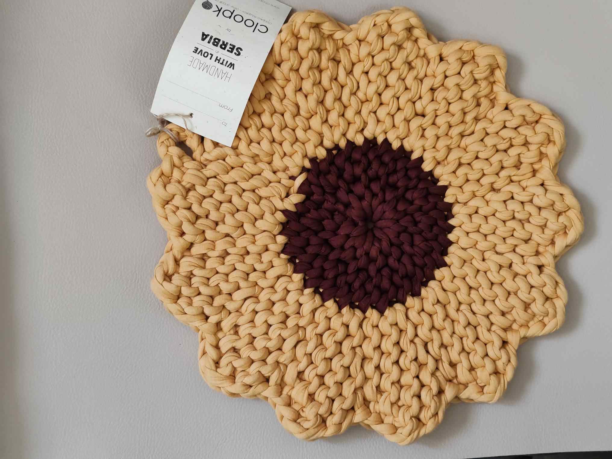 pleteni podmetači- prodaja heklanih rukotvorina Mikaleidoskop Dorćol