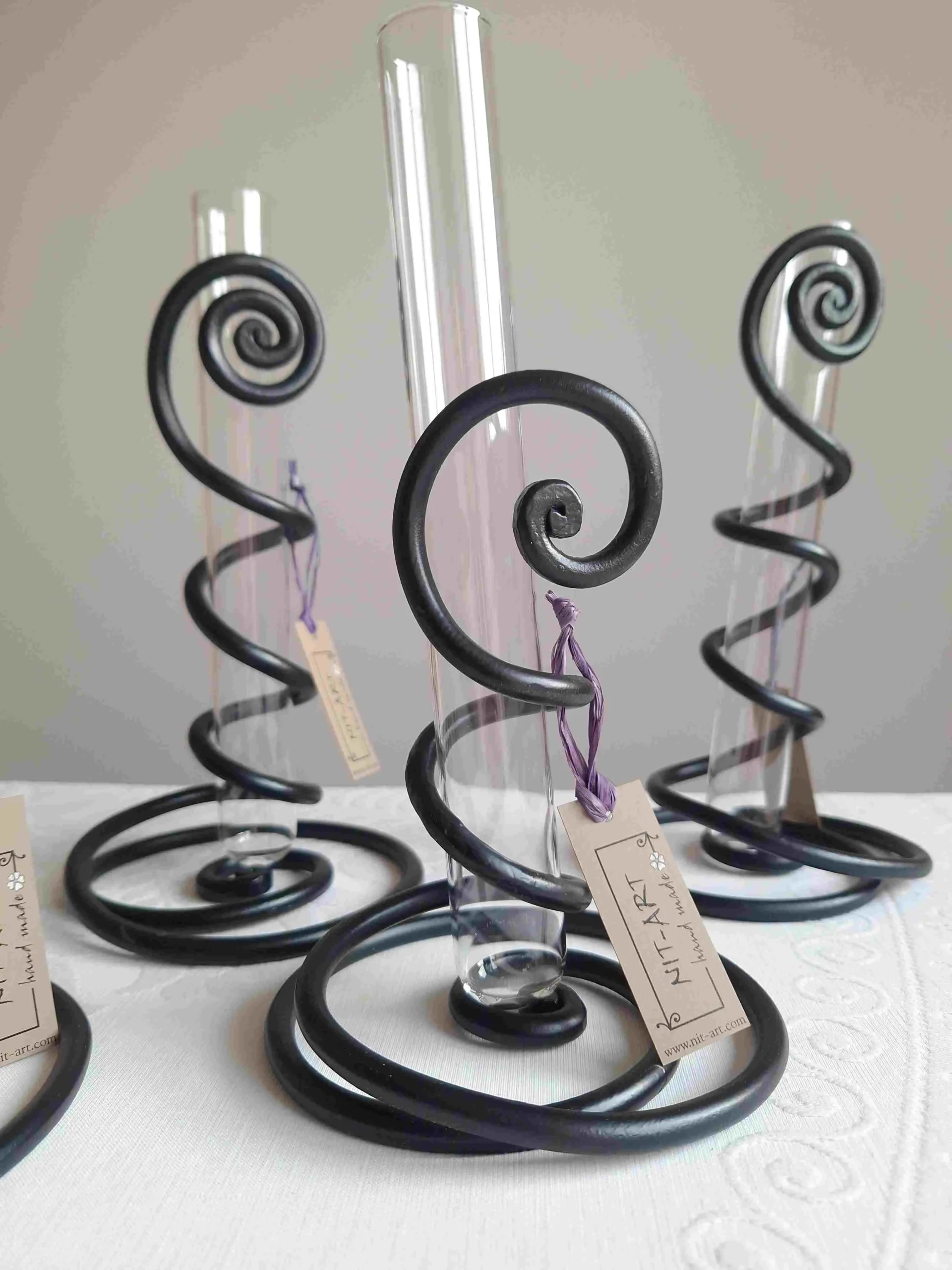 stalak od kovanog gvožđa za cveće, Carigradska 24, Dorćol